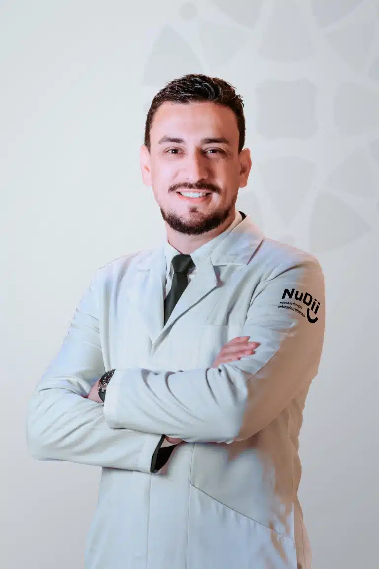 Dr. Plínio Fonseca - Gastroenterologista especialista em Doença de Crohn - NuDii
